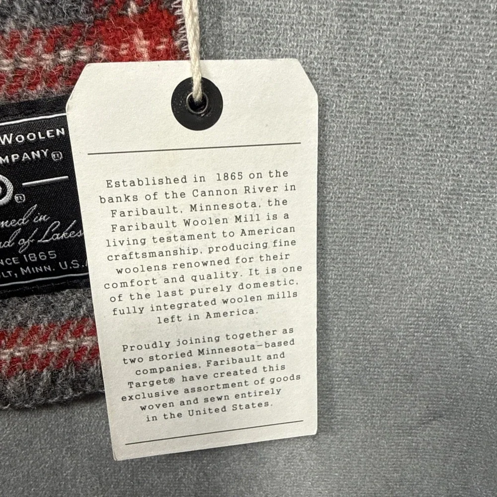Faribault Woolen Mill Target 100% Virgin Wool Scarf Gray Red Plaid 72x10 NWT USA